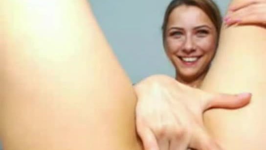 Beautiful webcam girl fingering herself