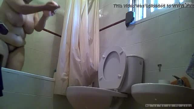 Bathroom spy mom