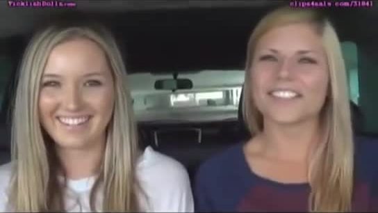 Two blondes feet tickling combo